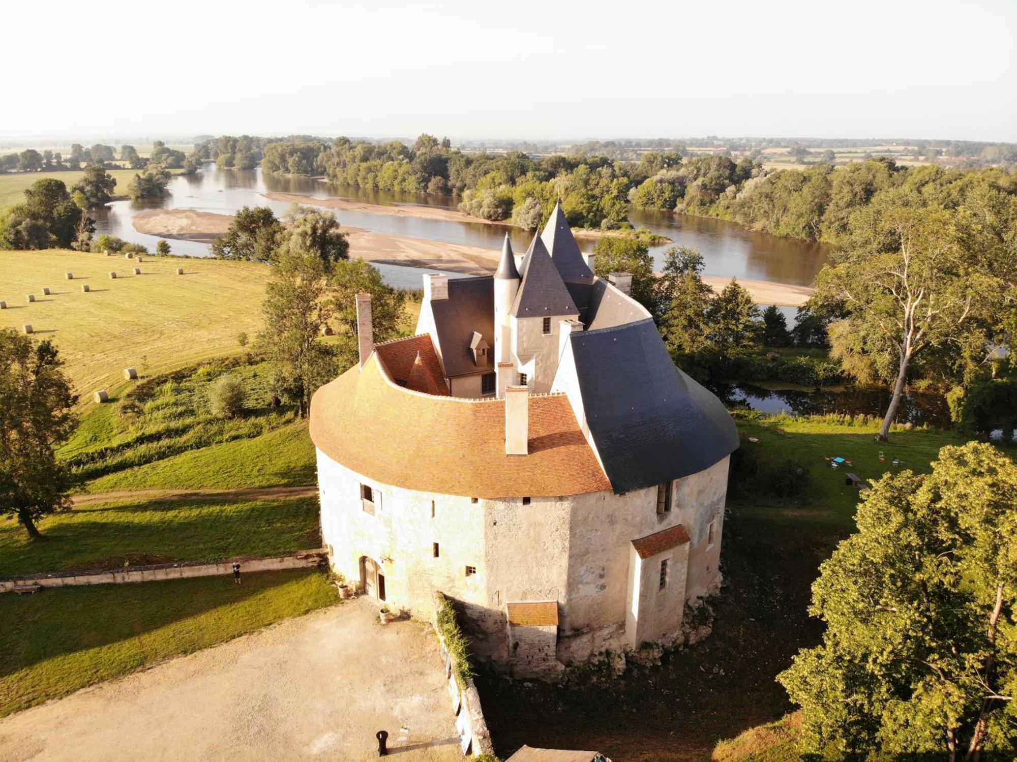 Chambre D'Hote, Chateau De Meauce Louise Et Marie Saincaize-Meauce 外观 照片
